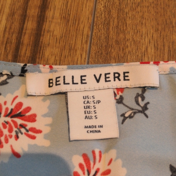 Belle Vere Flowy tie-front top - Picture 2 of 4
